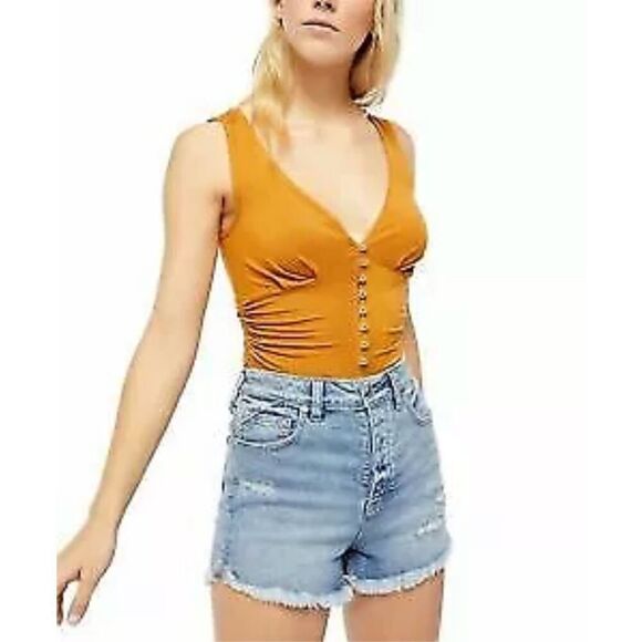 ✨Free People In The Mood Tank Top Amber Size Medium✨ - Picture 2 of 8